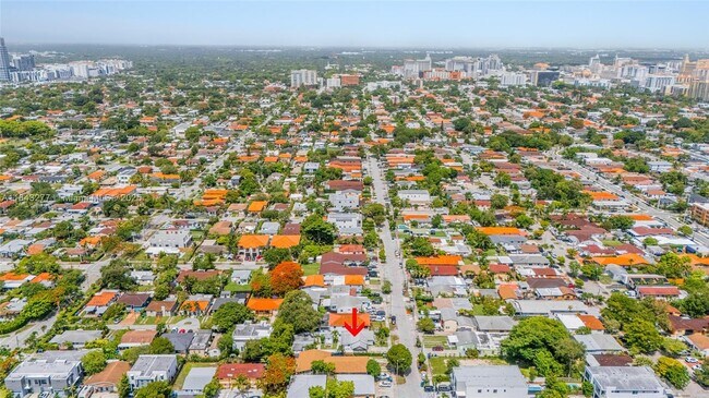2946 SW 26th St in Miami, FL - Building Photo - Building Photo