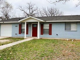 522 Carol Crest St in San Antonio, TX - Building Photo