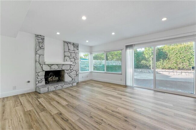 25572 La Mirada St in Laguna Hills, CA - Building Photo - Building Photo