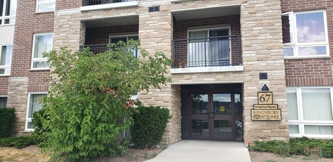 property at 67 Kingsbury Sq