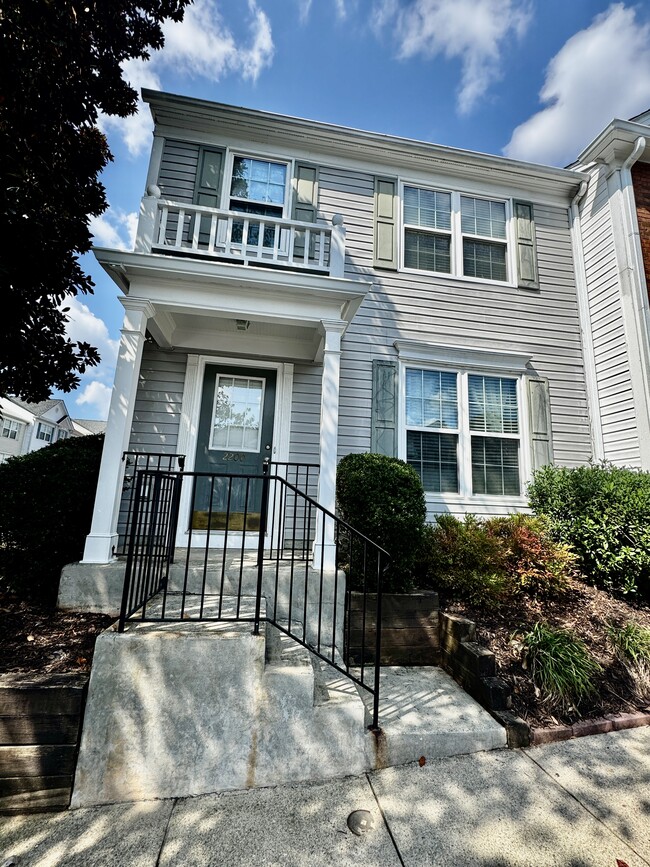 2200 Kilmington Sq