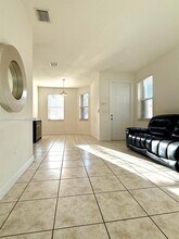 8675 NW 109th Ct in Doral, FL - Building Photo - Building Photo