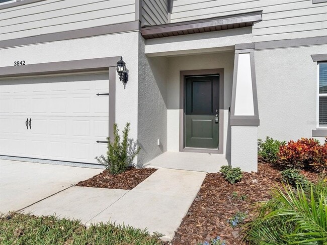 3842 Capri Coast Dr in Plant City, FL - Building Photo - Building Photo