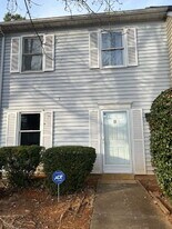 6 Astor Ct in Durham, NC - Building Photo