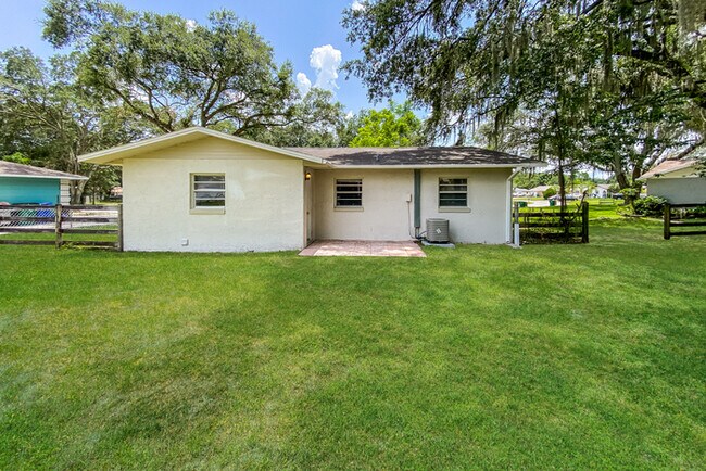 39643 Meadowood Loop in Zephyrhills, FL - Building Photo - Building Photo