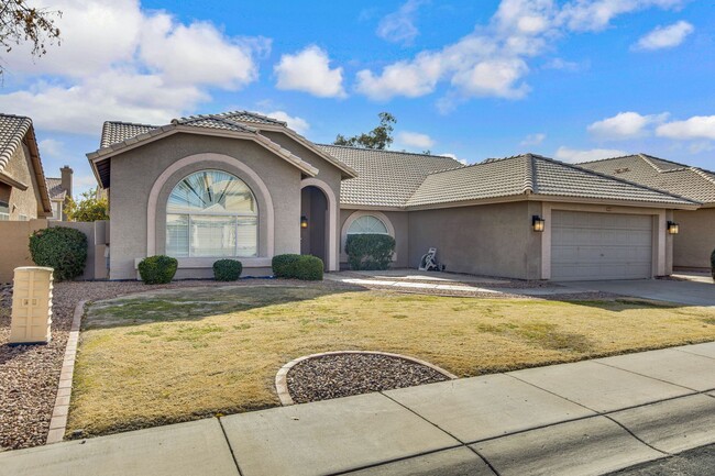 property at 4213 E Cathedral Rock Dr