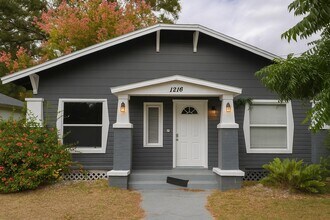 1216 E 33rd Ave in Tampa, FL - Building Photo - Building Photo