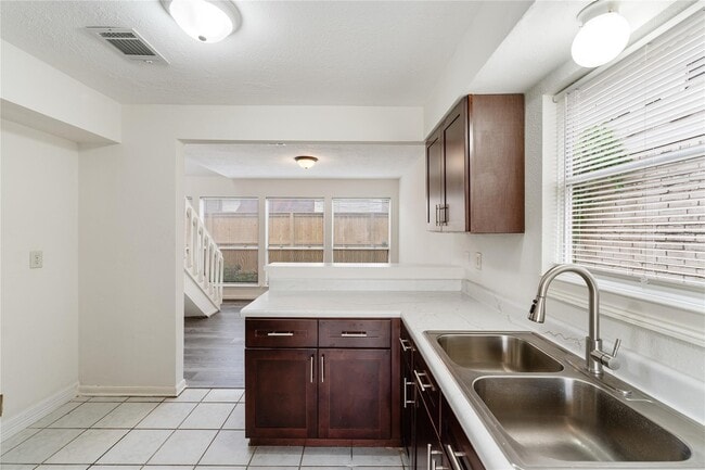 6422 Chatham Island Ln