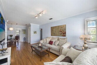 36 Almeria Ave in Coral Gables, FL - Building Photo - Building Photo