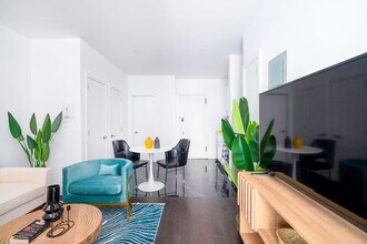 444 W 48th St in New York, NY - Building Photo - Building Photo