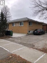 67 Moon Valley Dr in Toronto, ON - Building Photo - Building Photo