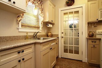 1915 Cleburne St in Houston, TX - Building Photo - Building Photo