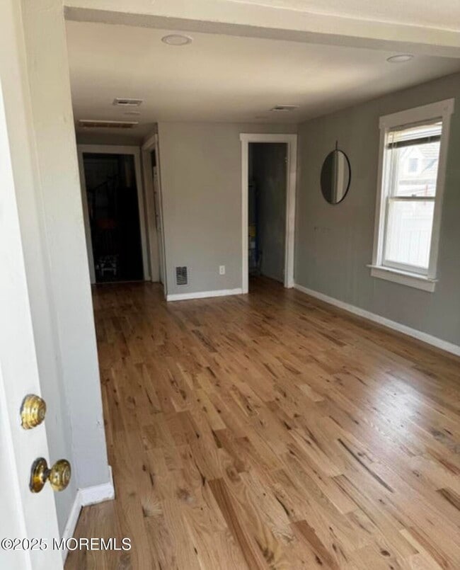 37 Lafayette Ave in Seaside Park, NJ - Building Photo - Building Photo