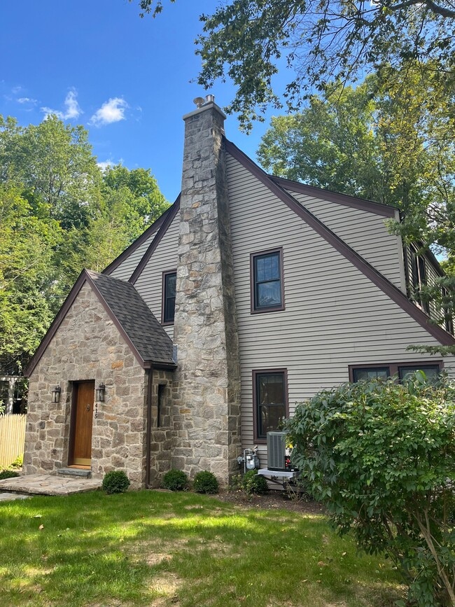 property at 415 West Ave
