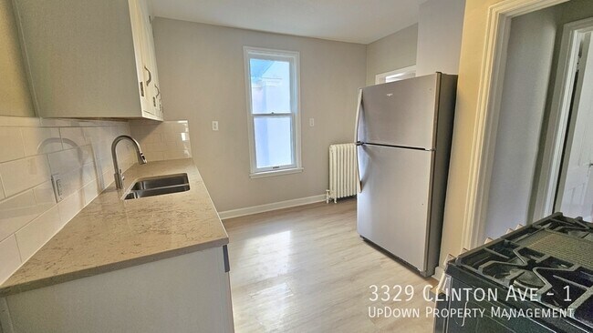 3329 Clinton Ave in Minneapolis, MN - Building Photo - Building Photo