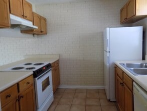 2129 Corinne St in Tallahassee, FL - Building Photo - Building Photo