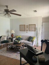 2203 Dixie Ln in Round Rock, TX - Building Photo - Building Photo