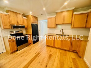 390 E Noel Dr in Cadiz, KY - Building Photo - Building Photo
