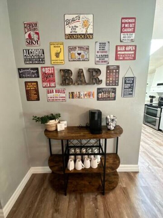 6554 OR-238 in Jacksonville, OR - Foto de edificio