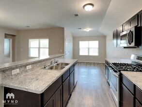 2303 Ridge Way in Chickasha, OK - Building Photo - Building Photo