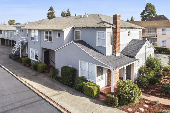 228 North San Mateo in San Mateo, CA - Building Photo - Primary Photo