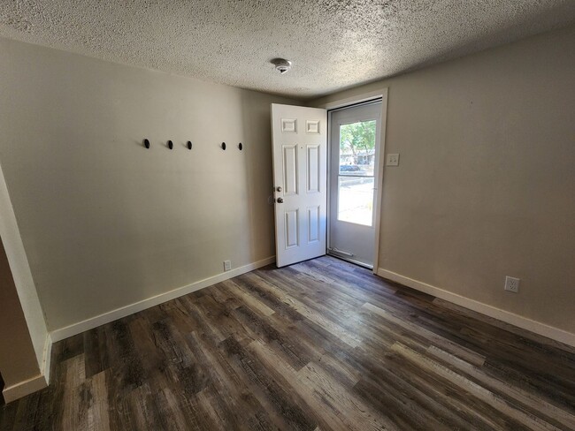 1651 W Shelley Ave in West Valley City, UT - Building Photo - Building Photo