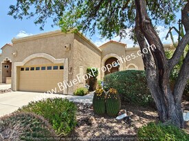 12628 N Running Coyote Dr in Oro Valley, AZ - Building Photo