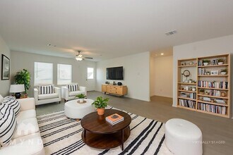 2700 Ctr Crk Ln, Unit B210 in Fort Worth, TX - Building Photo - Building Photo