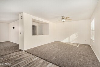 15554 W Gelding Dr in Surprise, AZ - Building Photo - Building Photo