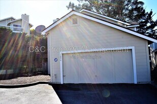 1026 Olympic Ln in Seaside, CA - Building Photo