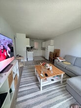 371 4 Ave SE in Salmon Arm, BC - Building Photo - Building Photo