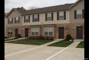 Elm Tree Commons Apartments