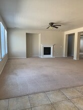 1205 Imperial Lily Dr in Patterson, CA - Building Photo - Building Photo
