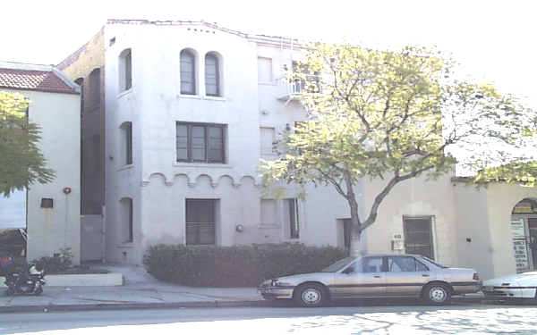 410 S Glendale Ave in Glendale, CA - Building Photo