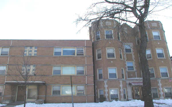 7664 S South Shore Dr in Chicago, IL - Building Photo