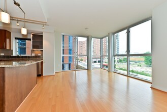 1025 First St SE in Washington, DC - Building Photo - Building Photo