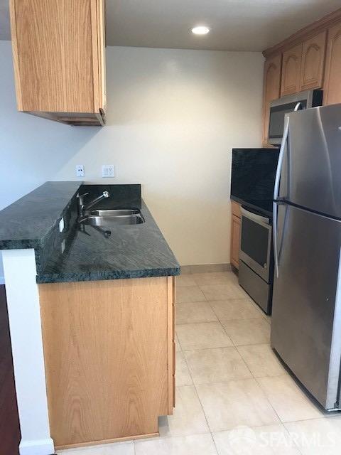 1136 Paloma Ave in Burlingame, CA - Building Photo - Building Photo