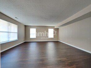 1439 Round Lake Rd in Greenwood, IN - Building Photo - Building Photo