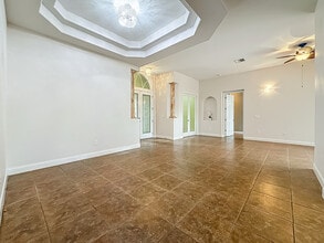 20626 Longleaf Pine Ave in Tampa, FL - Building Photo - Building Photo