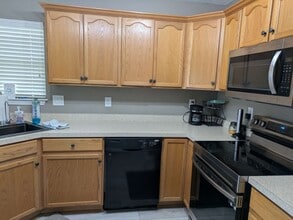 4139 Lakeside Dr in Sellersburg, IN - Building Photo - Building Photo
