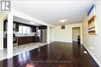 153 Vodden St E in Brampton, ON - Building Photo - Building Photo