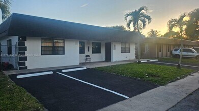 7640 SW 10th St in North Lauderdale, FL - Building Photo - Building Photo