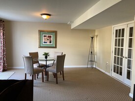 614 Hedgerow Ct, Unit Beautiful Basement Apt in Frederick, MD - Building Photo - Building Photo