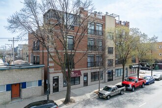 2207 N Western Ave in Chicago, IL - Building Photo - Building Photo