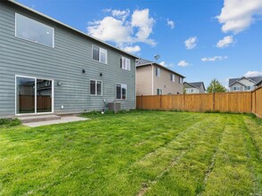 18505 11th Ln E in Spanaway, WA - Building Photo - Building Photo