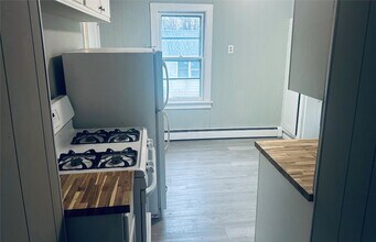 59 Ethel St-Unit -2 in Johnson City, NY - Building Photo - Building Photo