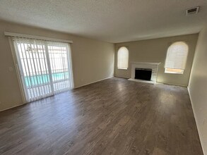 1814 Brookside Ave in Oxnard, CA - Building Photo - Building Photo