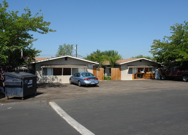 1318-1322 Five D Dr in El Cajon, CA - Building Photo - Building Photo