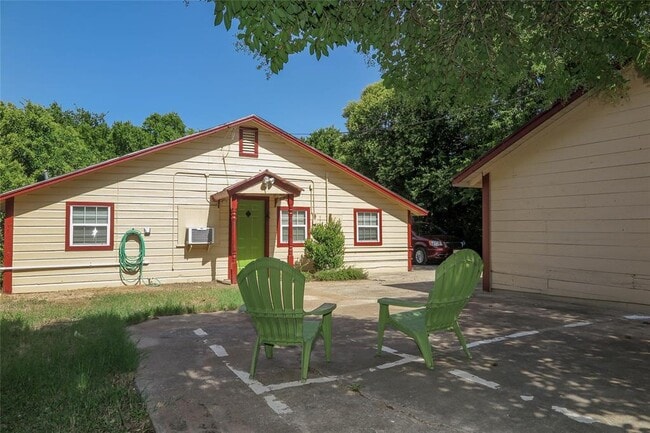 property at 1312 Pine St