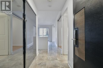 65-1465 St Mary St in Toronto, ON - Building Photo - Building Photo